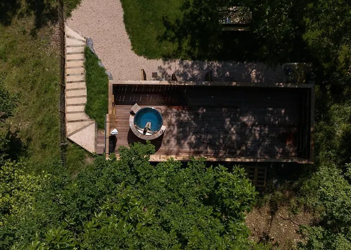 Kokoni K-banes Posees