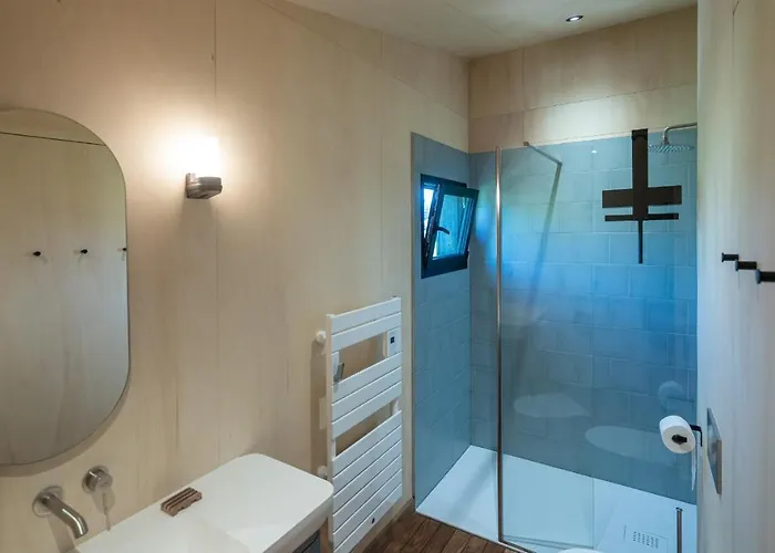 Kokoni K-banes Posees דירה ארט